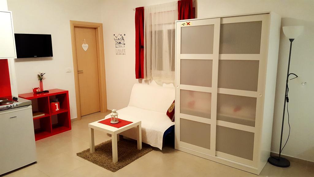 Apartments Zara Петркане Екстериор снимка